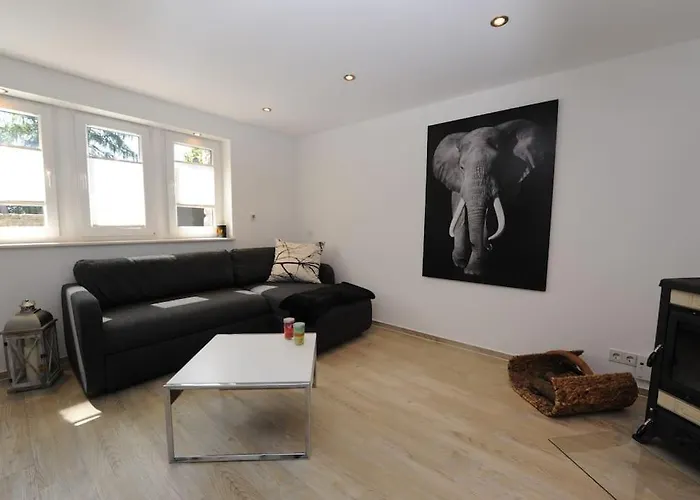 Wohnung In Stilvoller Villa